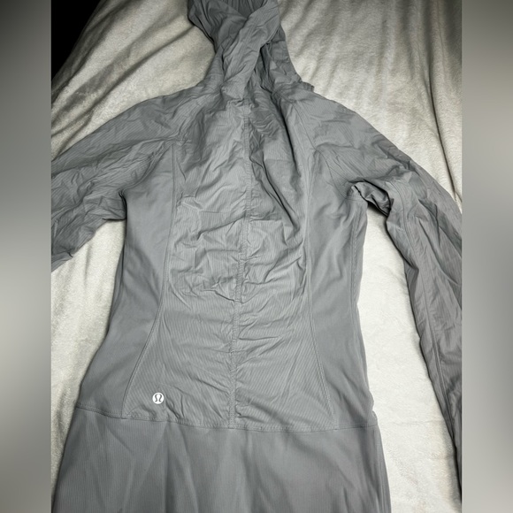 Lululemon Reversible Lightweight Jacket - Picture 2 of 10